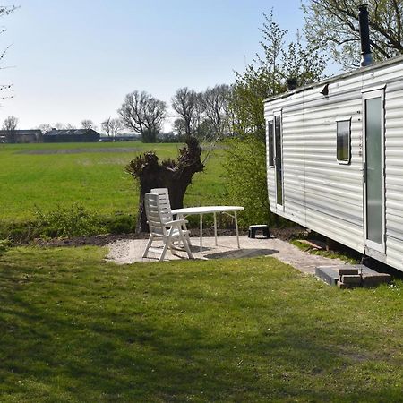 Camping De Blauwe Reiger Pieterzijl Exterior photo
