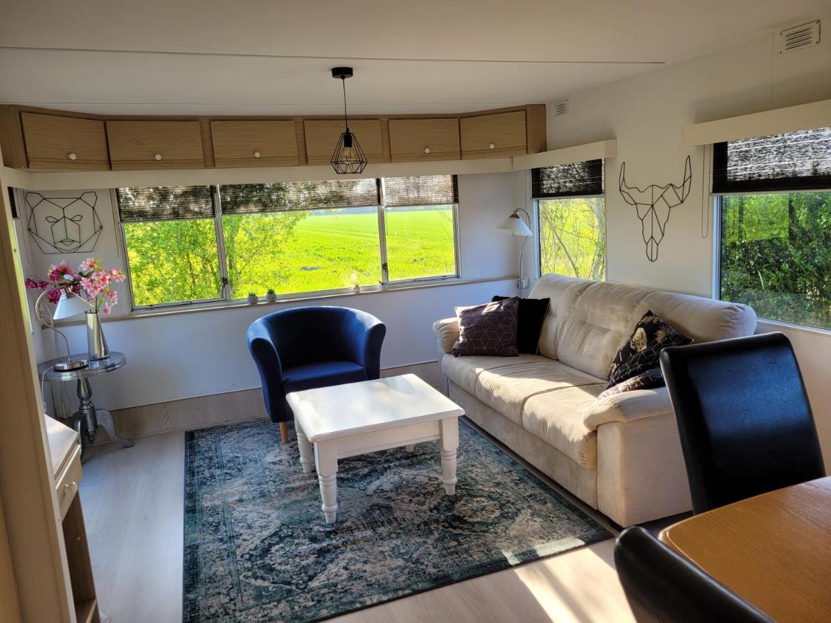 Camping De Blauwe Reiger Pieterzijl Exterior photo